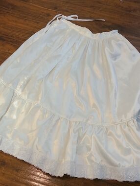 White Satin Petticoat Slip/Skirt with Lace Trim